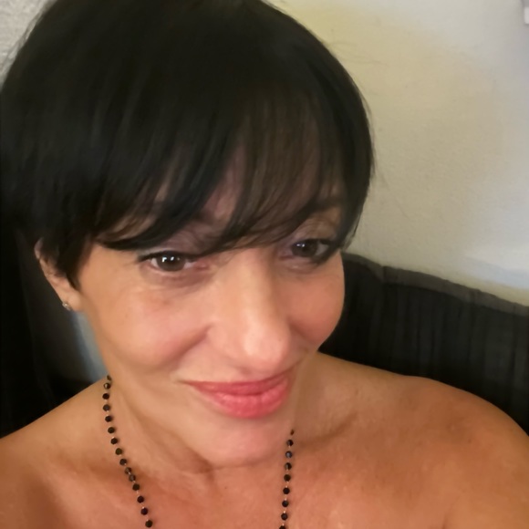 Meet your Posher, Dora - Picture 1 of 1